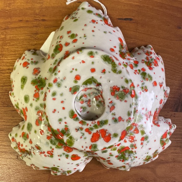 Vintage Speckled Glazed Art Pottery Leaf Nut Trinket Dish - Picture 2 of 2